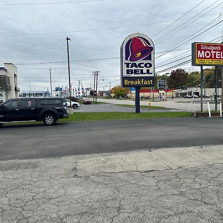 Westgate Manor Motel Austintown & Youngstown Ohio Exterior photo